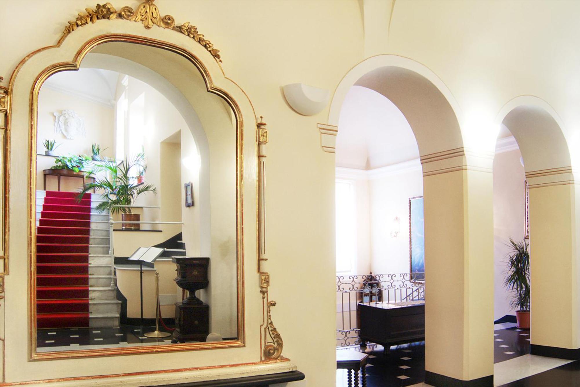 Palazzo Vescovile Hotel Noli Bagian luar foto
