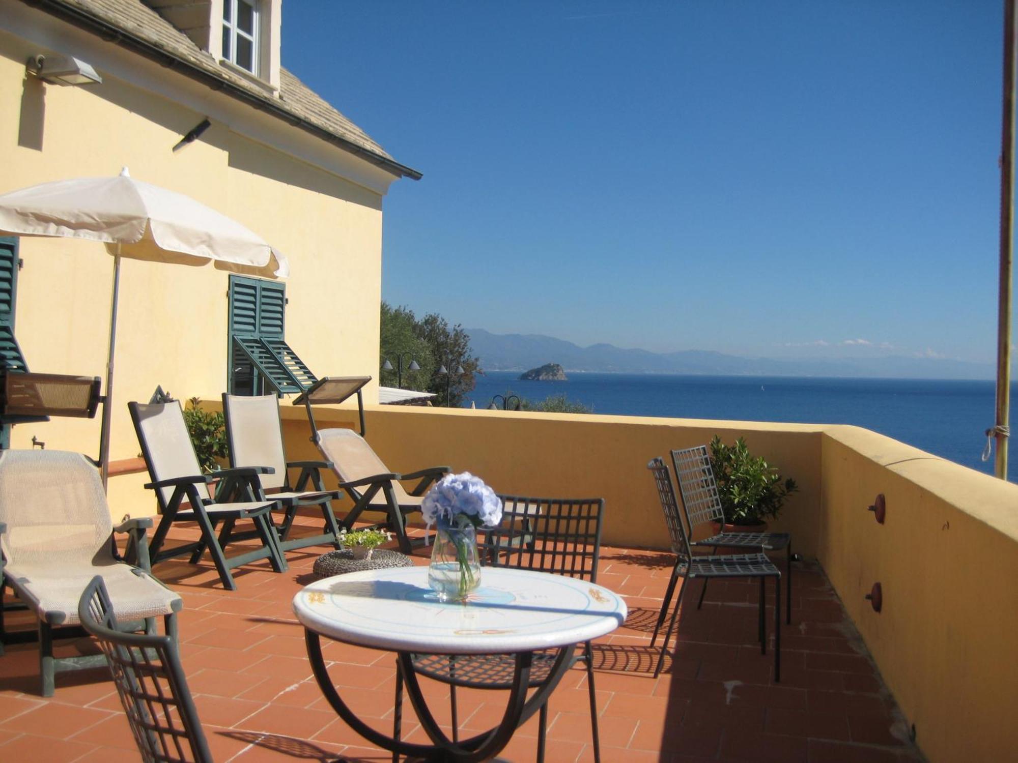 Palazzo Vescovile Hotel Noli Bagian luar foto